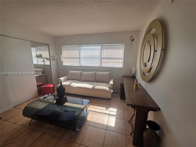Corner Unit, Convention Center Views, Miami Beach photo 3
