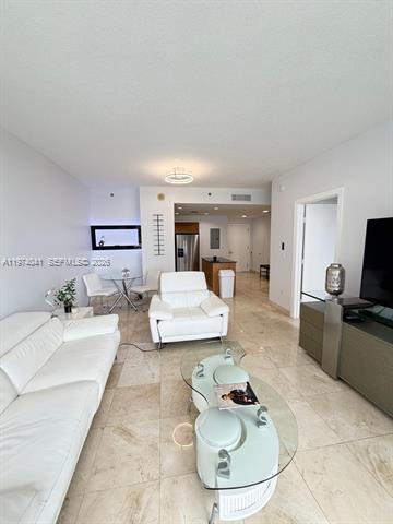 1050 Brickell: High-Ceiling Luxury Condo photo 2
