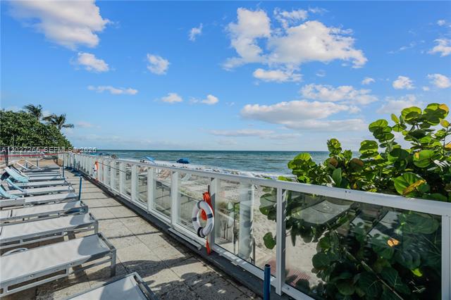 Oceanfront Corner Condo, Sunrise Views, Sunny Isles photo 2