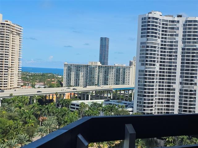 Mystic Pointe: Bayfront 2BR With Ocean Views