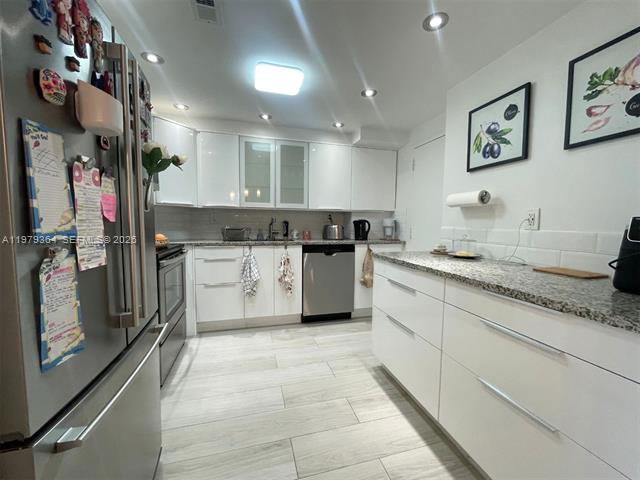 Arlen House West: Intracoastal Views, Beach Access photo 3