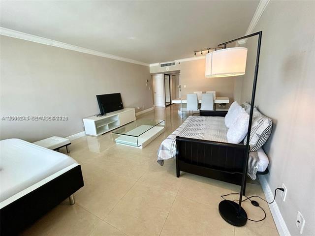 The Decoplage South Beach Oceanfront 1BR
