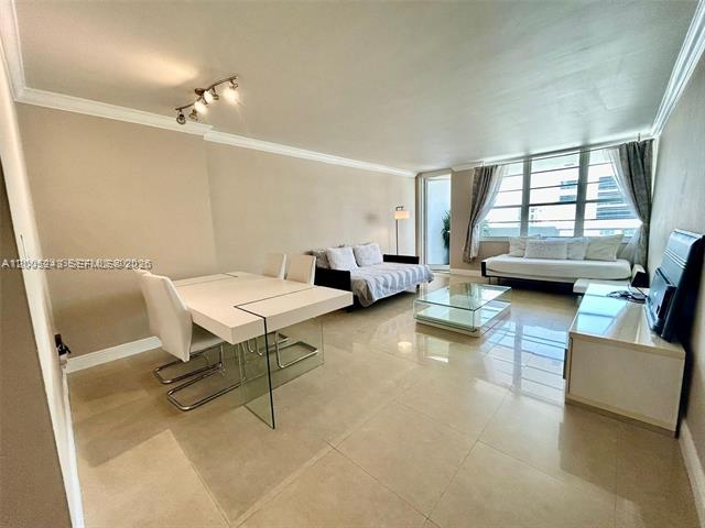 The Decoplage South Beach Oceanfront 1BR photo 3