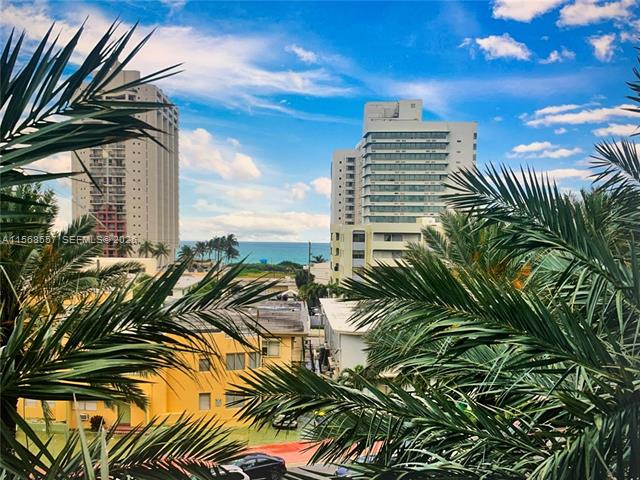 Renovated Aquasol Condo Steps to Beach