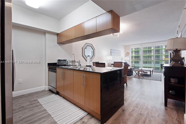 Opera Tower Bay Views, Fully Furnished 1BR photo 2