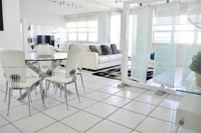 The Decoplage South Beach Oceanfront 1BR photo 3