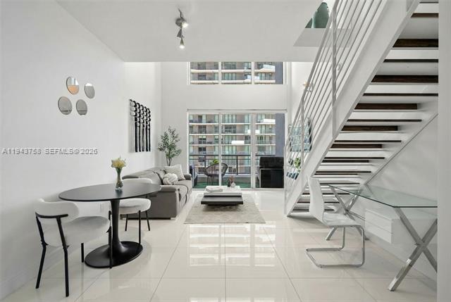 Infinity Brickell: Modern 2-Story Loft Bay Views photo 3