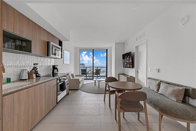 Stylish NATIIVO Condo, King Bed, W/D In Unit photo 2