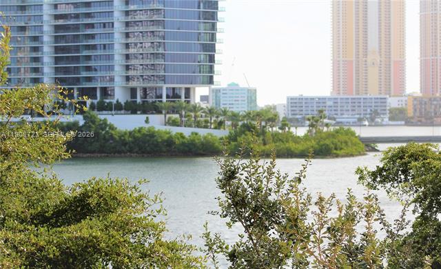 Village By The Bay Waterfront 2BR Condo photo 2