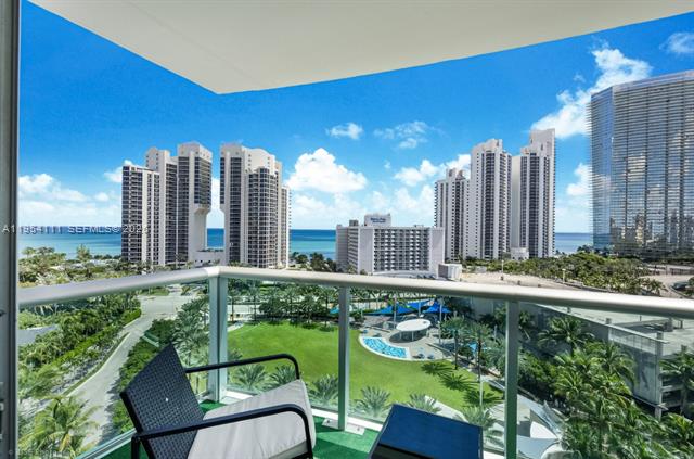 Ocean Views From 14th Floor, Sunny Isles