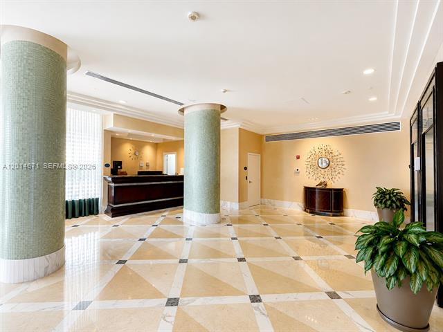 Oceanfront Miami Beach Condo With Modern Finishes photo 3