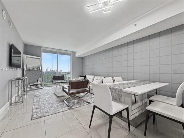 Downtown Miami Resort Living At Vizcayne photo 2