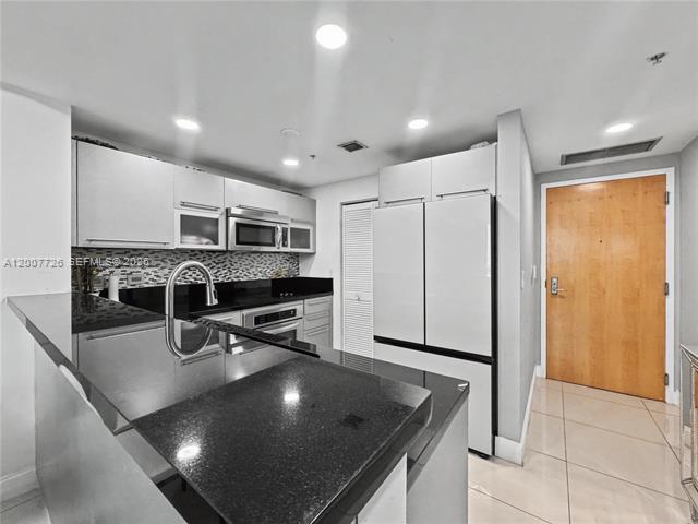 Downtown Miami Resort Living At Vizcayne