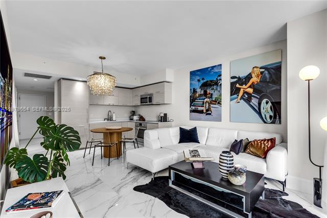 25th Floor Water Views, Den & Resort Amenities