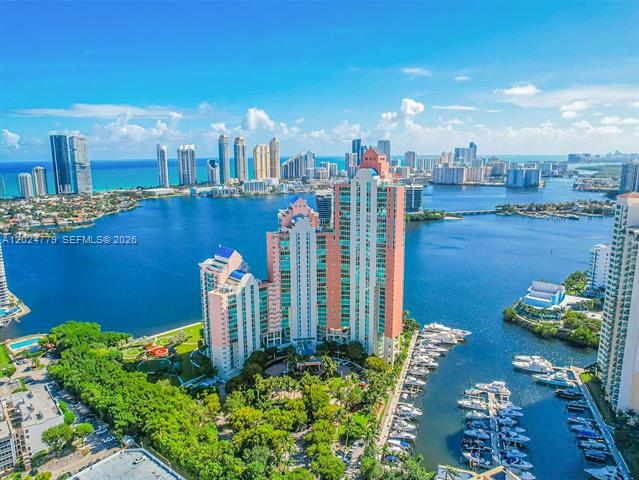 Hidden Bay 18th Fl: Triple Bay Views, 2BR