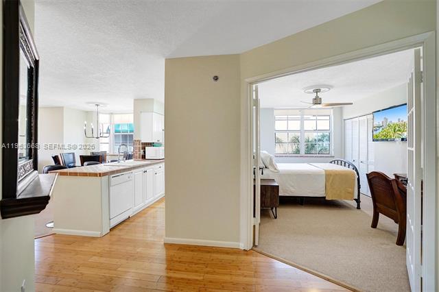 Remodeled Yacht Club Aventura 3BR Pool View photo 2