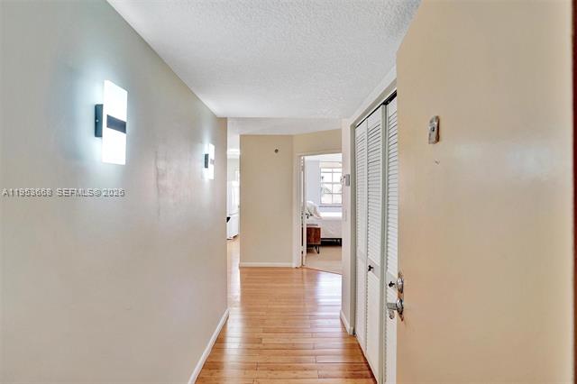Remodeled Yacht Club Aventura 3BR Pool View