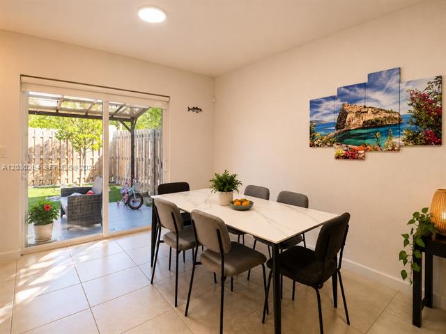 Westview Gardens 3BR With Private Patio photo 3