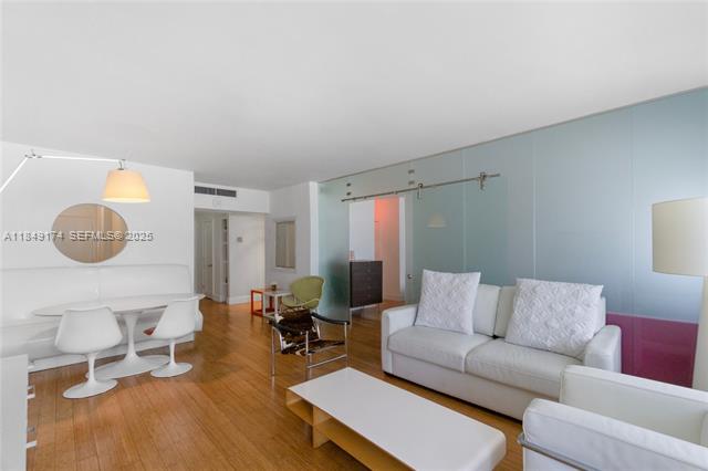 Oceanfront 1BR at 100 Lincoln Rd, South Beach