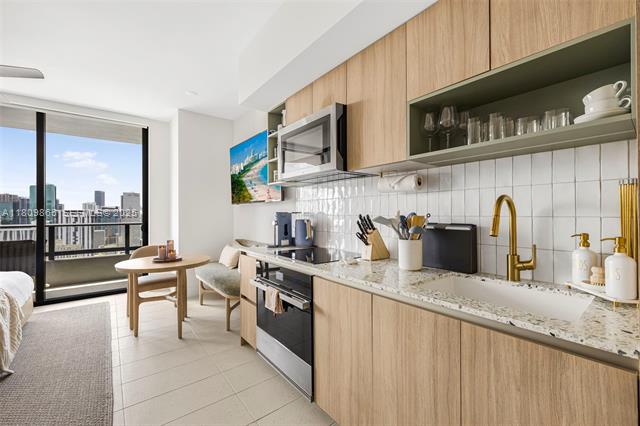 Gale Residences Studio With Ocean Views photo 3