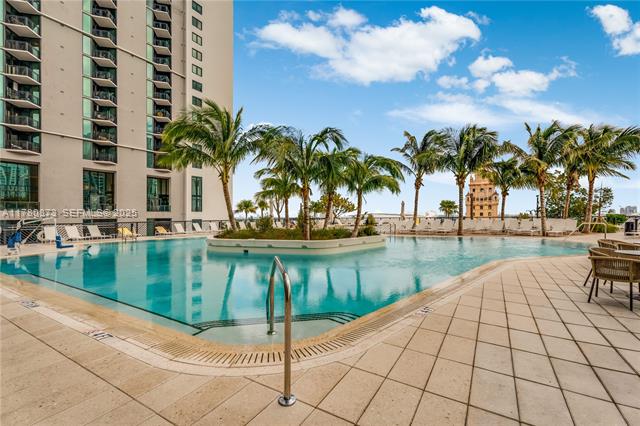 Lemon Drop: Modern Luxury Downtown Miami