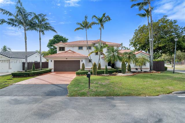Furnished 4BR House With Pool And Jacuzzi photo 2