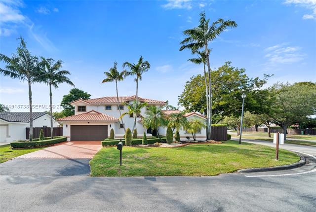 Furnished 4BR House With Pool And Jacuzzi photo 3
