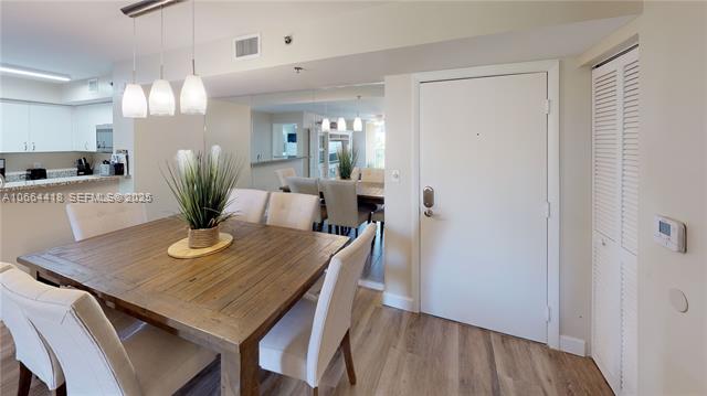 Renovated Yacht Club Condo, Pool & Marina Views photo 2