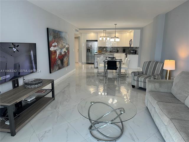 European Renovated Ocean Reserve High Floor