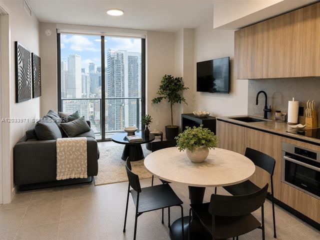 Downtown Miami 1BR+Den, No Rental Restrictions photo 2
