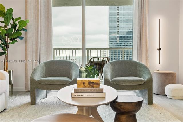 Cloud 9 Brickell Bay: Waterfront Views & Pools photo 3