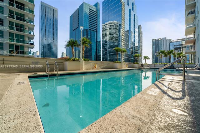 Cloud 9 Brickell Bay: Waterfront Views & Pools