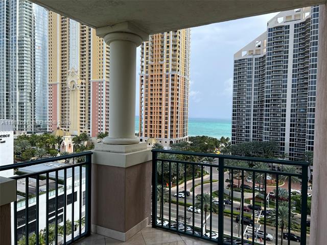 King David Sunny Isles: Ocean & Acqualina Views photo 2