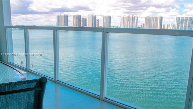 Marina Bay Club: Steps to Beach, Intracoastal View photo 2