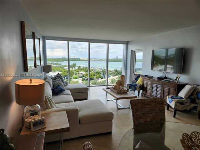 Intracoastal Views, Designer Furnished 1BR