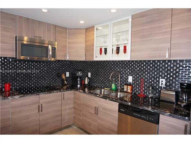 Ocean View 1BR Condo, Sunny Isles Beach photo 3