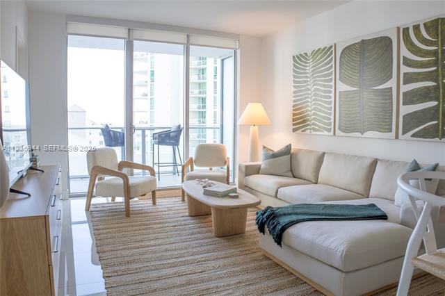 Brickellhouse: Stunning Water Views, Luxury Living photo 2