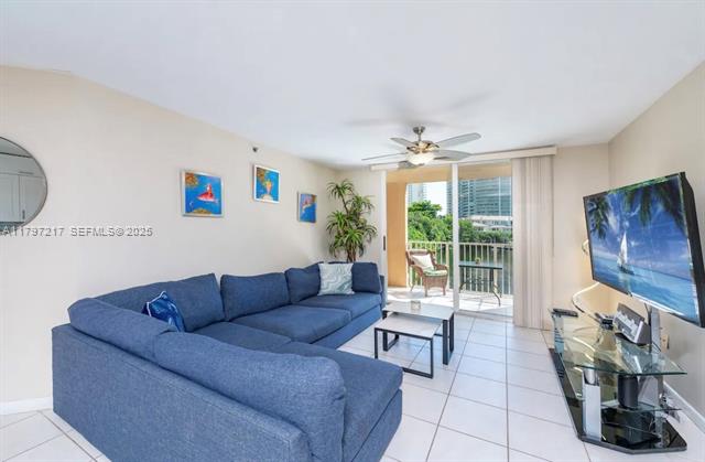 Yacht Club Aventura: Waterfront 2BR Views photo 3