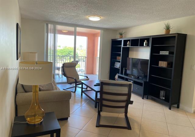 Yacht Club Aventura: Modern 2BR Near Beaches photo 3