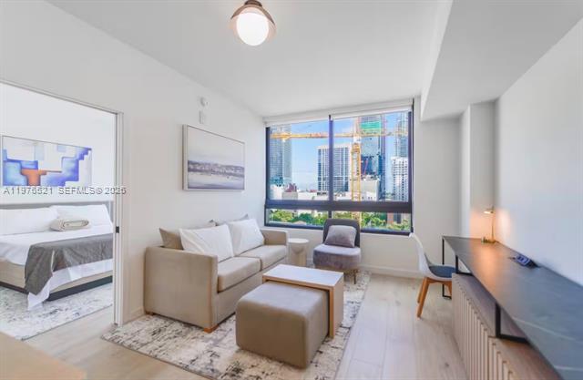 Furnished 1BR In Brand New Downtown Miami Tower photo 3