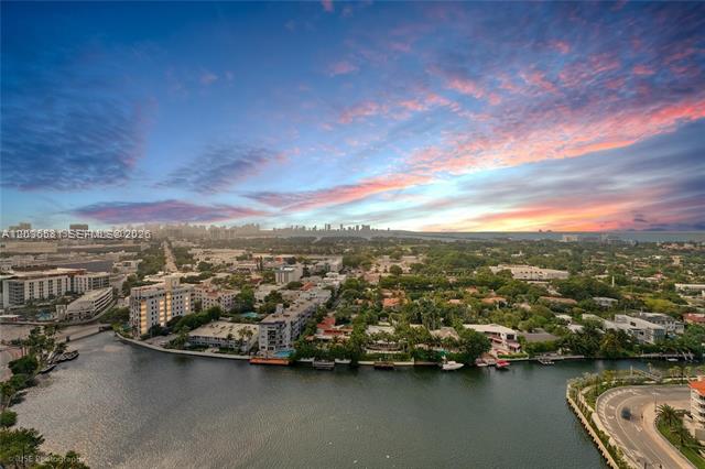 Renovated Club Atlantis With Skyline Views photo 3