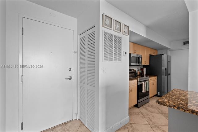 The Collins Beachfront With Ocean Views photo 3
