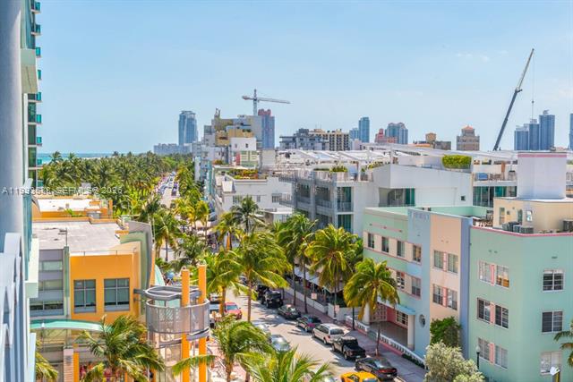 Oceanfront 1BR With Jacuzzi Tub, South Beach photo 2
