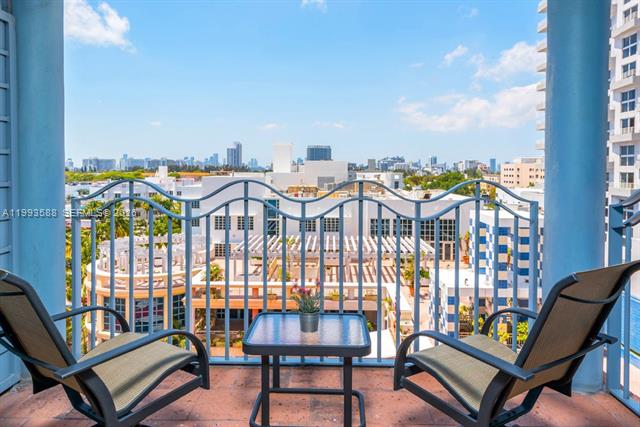Oceanfront 1BR With Jacuzzi Tub, South Beach photo 3