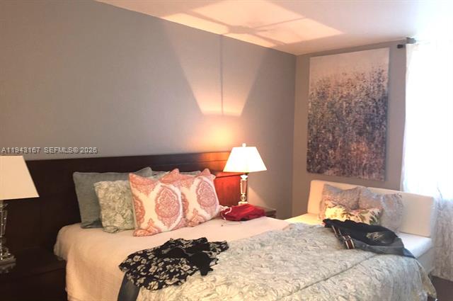 Decoplage Corner Unit With South Beach Views