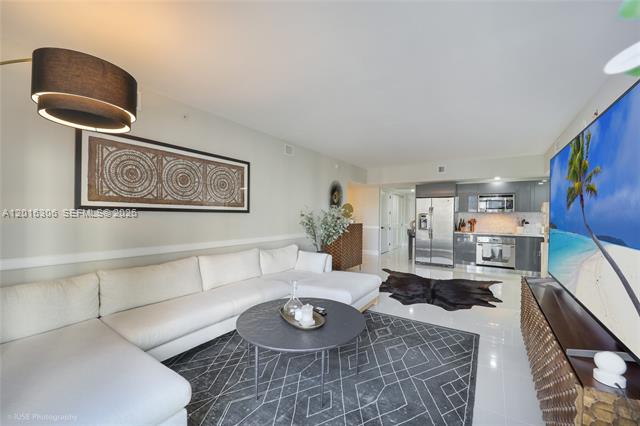Designer Furnished 2BR At MyBrickell Brickell photo 2
