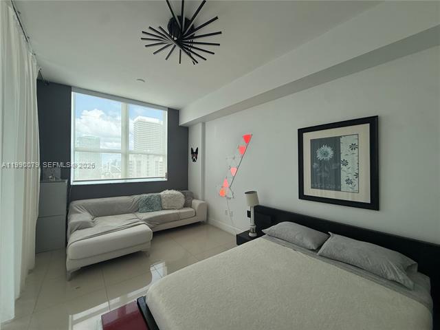 Modern Loft With Wraparound Balcony Downtown