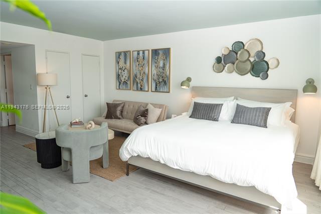Stylish Studio With Stunning Bay Views photo 3