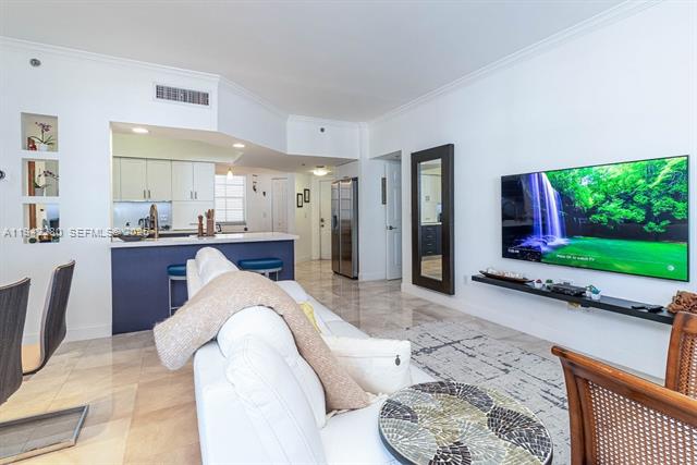 Waterfront Village By The Bay, Aventura