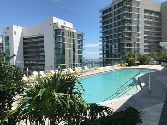 Paraiso Bayviews: Bay Views, Rooftop Pool